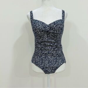 Nip Tuck Swim Women's 1 Piece Swimsuit Multi Fit‎ Cup Navy Stripe Size 10 Blue